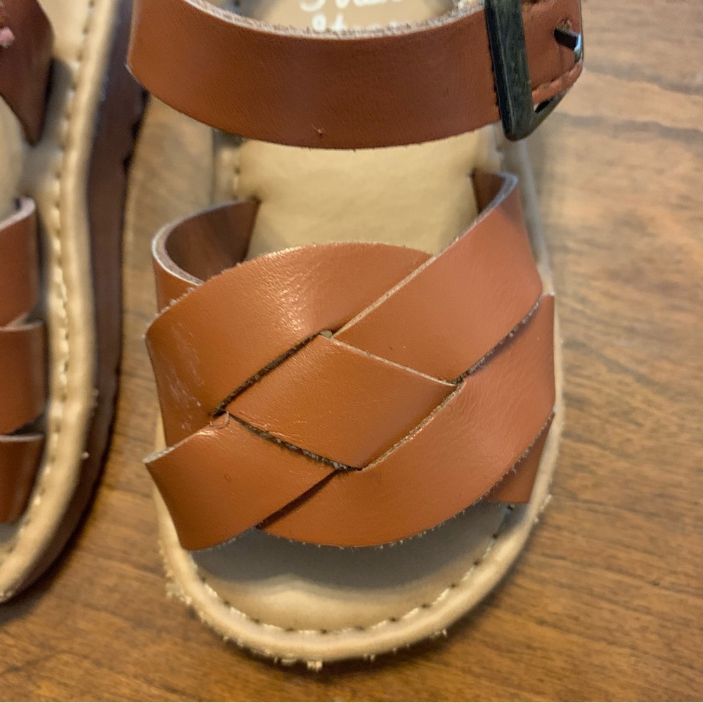 First Steps braided sandals - Picture 2 of 5